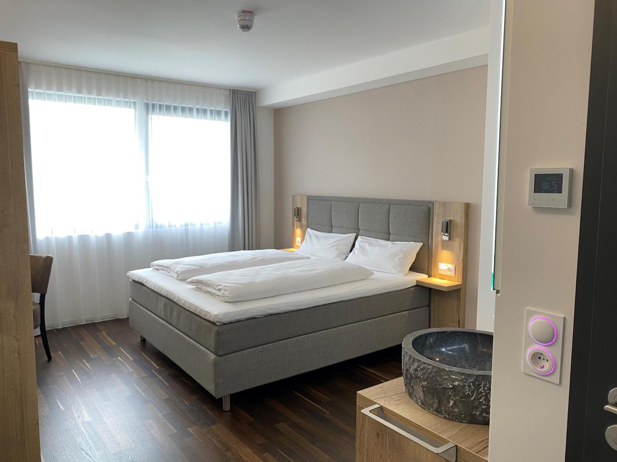 Hotel B4 Limburg an der Lahn Quarto foto